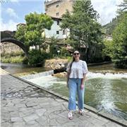 Profesora de primaria altamente cualificada, paciente y organizada